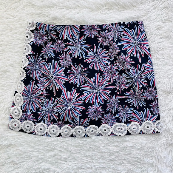 Crown & Ivy | NWOT✨ Firework Printed Patriotic Crochet Trim Skort - Picture 6 of 10